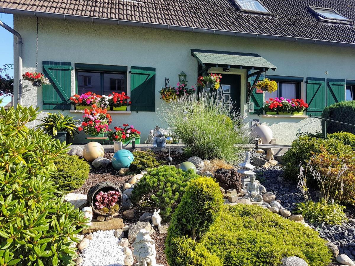 Le Nid Fleuri De Cravanche Exteriör bild