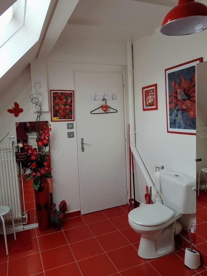 Le Nid Fleuri De Cravanche Exteriör bild